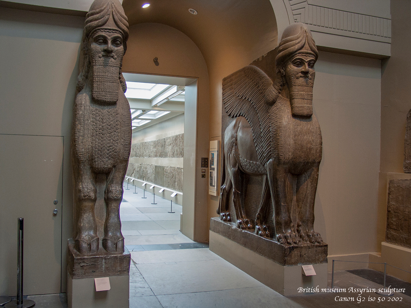 ASSYRIAN SCULPTURE - Fotosidan