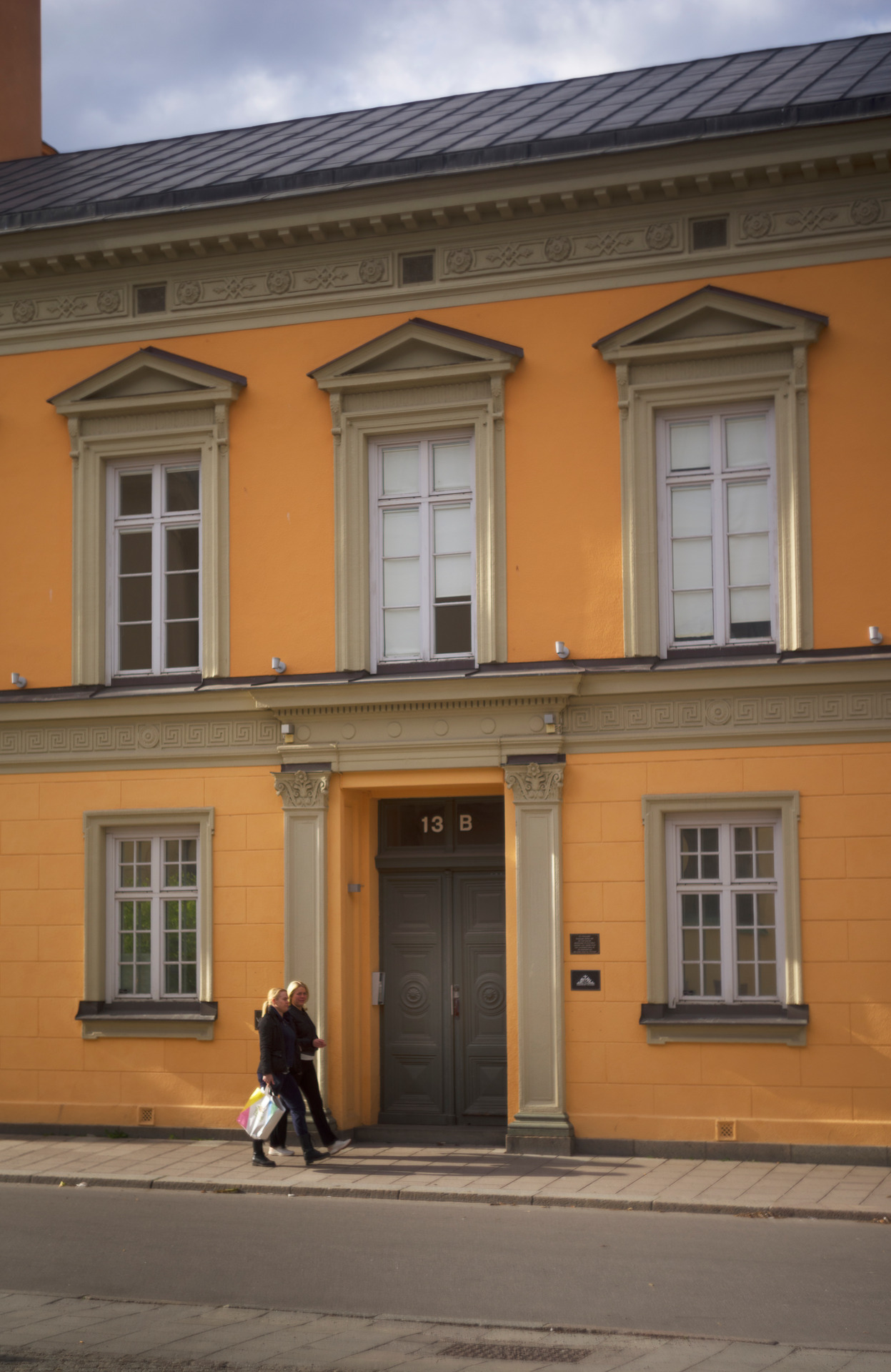 Stadsarkitekten Carl Theodor Malm ritade denna byggnad Fotosidan