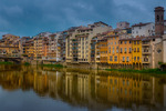 Spegling i floden Arno