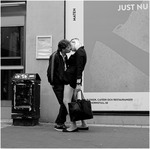 Det har ju varit Kramens dag. Flera  dagar med närhet vore inte dumt!