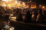 En magisk afton på Ganges (Varanasi, Indien)/ A magic night at Ganges (Varanasi, India)