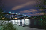 Västerbron at night