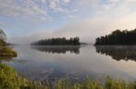 Augustimorgon vid älven Torsång