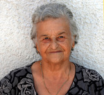 Kvinna ön Skiatos I Grekland.