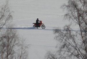 fs_bike_on_ice.jpg