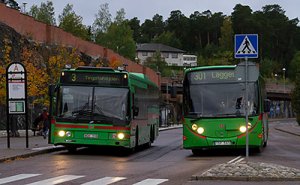 Keolis 2343-2335 Strängnäs resecentrum 111006.jpg