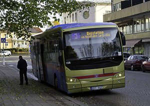 Buss i Väst Trafik 156 Bergmansgatan,Karlskoga 111014.jpg