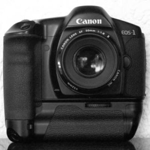 Canon EOS 1 (3).jpg