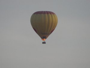 Luftballong_över_Täby_28_5_2018.jpg