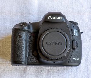 Canon 5DM3 framsida.jpg