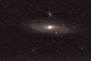 Andromeda 7 x 120 sek 300mm.jpg