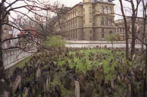 forum_jewish-graveyard1_01-05.jpg