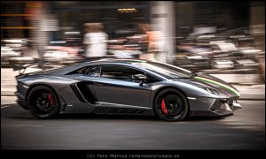 6053-Lambourgini-lines.jpg