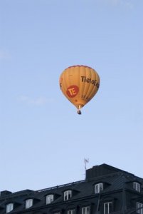 229 ballon in the sunset.jpg