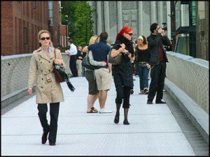 130 millenium bridge, brudar...jpg