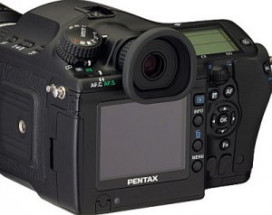 pentax 645d 31mpixel prototyp bak liten.jpg