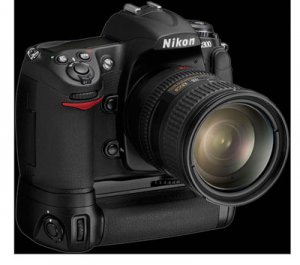 nikon_d300_front_34.jpg