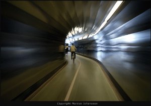 2451-cyklar-genom-tunnelg-4.jpg