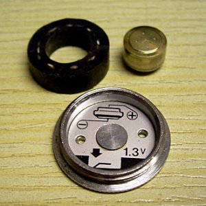 r0015177 f1 batt.jpg