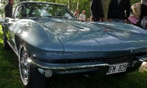 corvette c2 1963.jpg