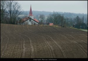 382-kyrka-åker-50k.jpg