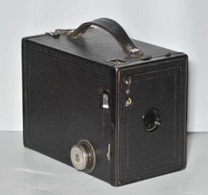 Kodak-Brownie-WEB.jpg