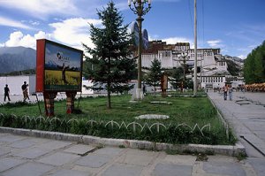 potala2c.jpg