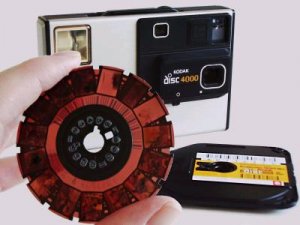 800px-Camera_Kodak_Disc_4000_with_disc_film.jpg