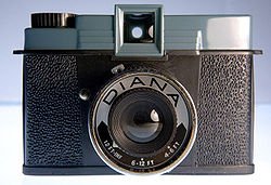 250px-Diana_camera.jpg