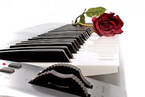 Piano2_400px.jpg